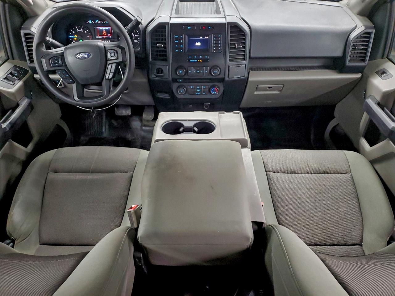 Ford F-150 Super Cab Image 5