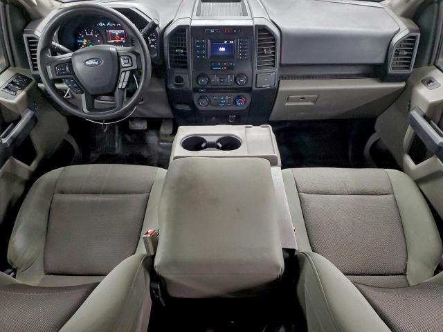 Ford F-150 Super Cab Image 5