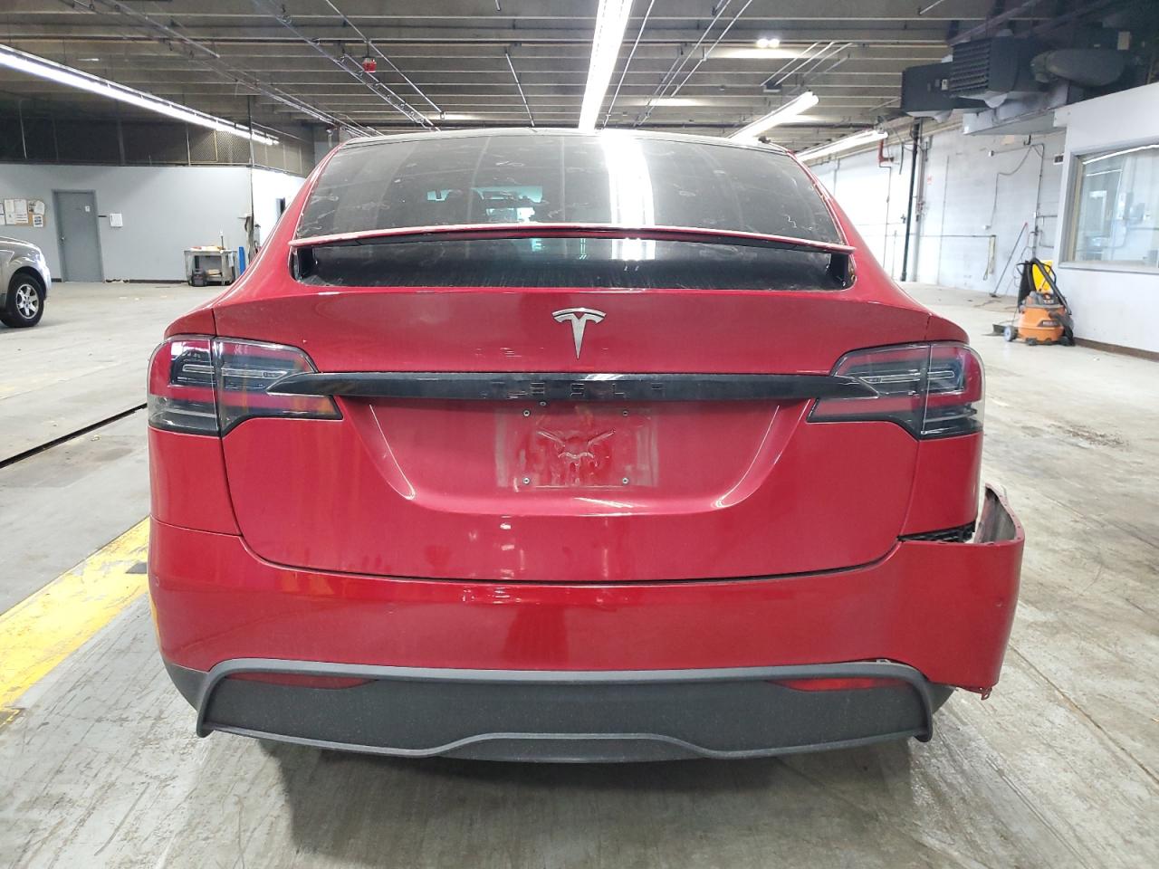 Tesla Model X Image 13