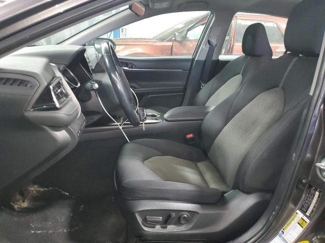 Toyota Camry Le Image 7