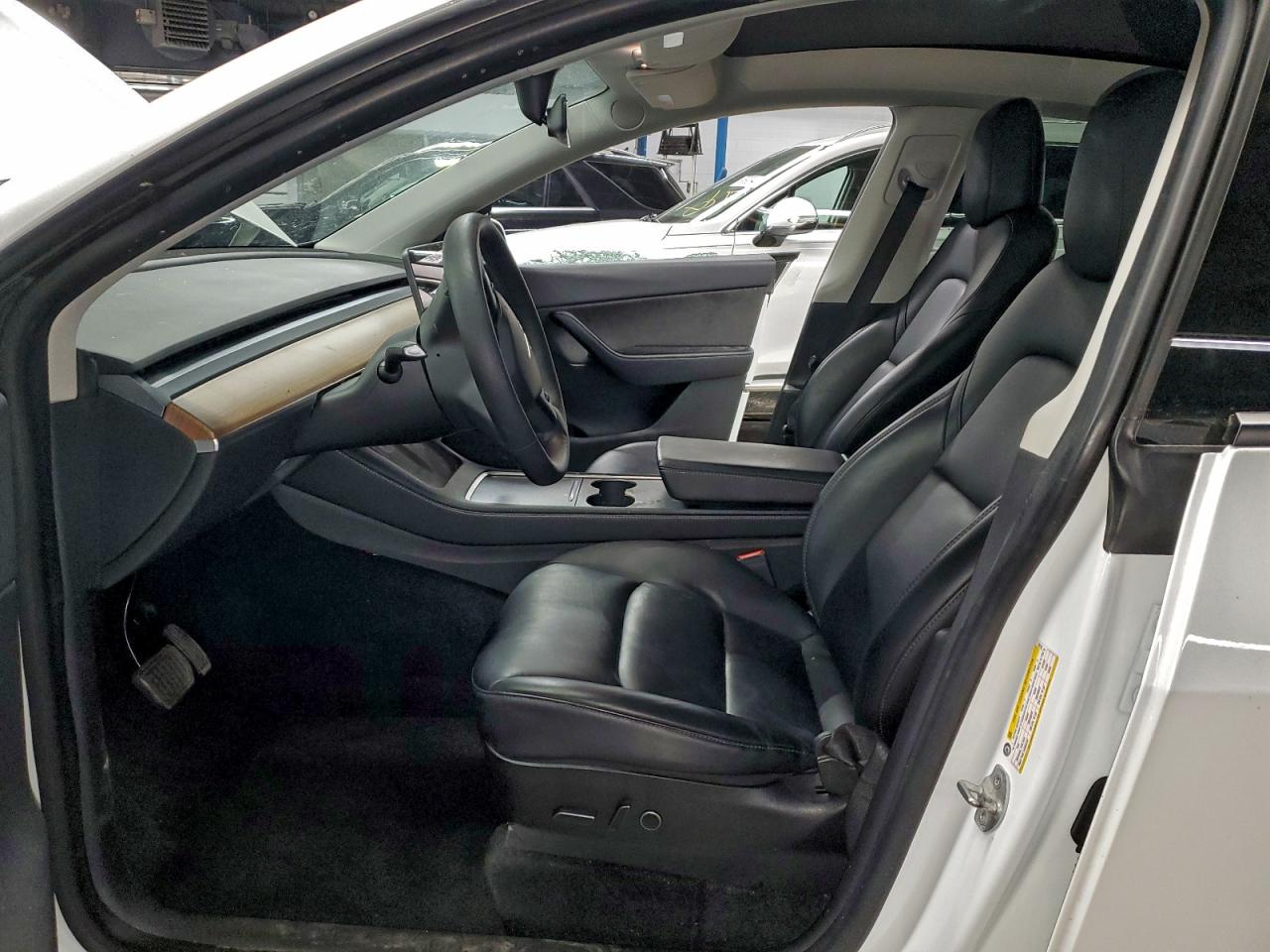 Tesla Model Y Image 5