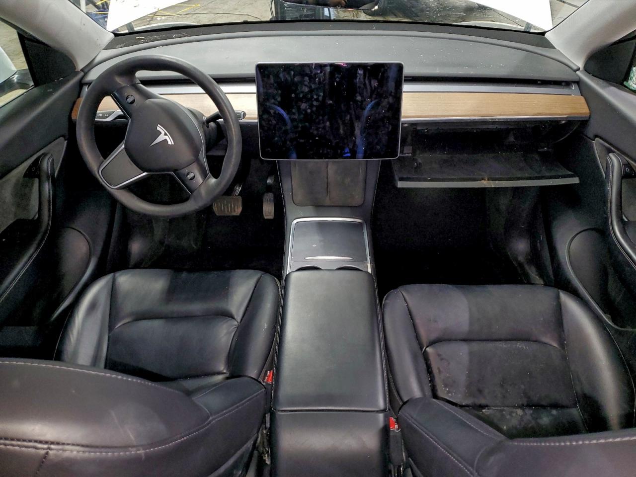 Tesla Model Y Image 13