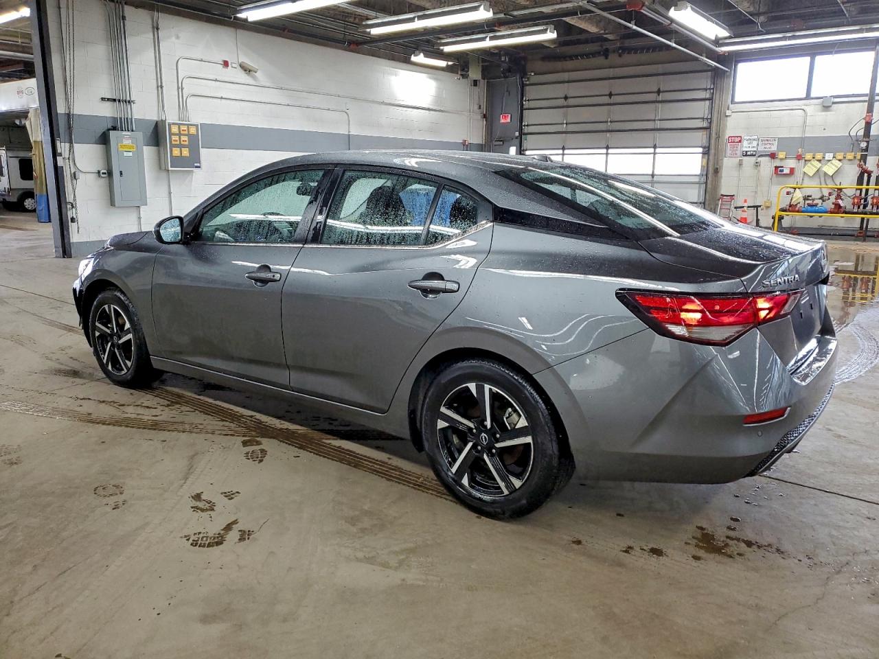 Nissan Sentra Sv Image 3