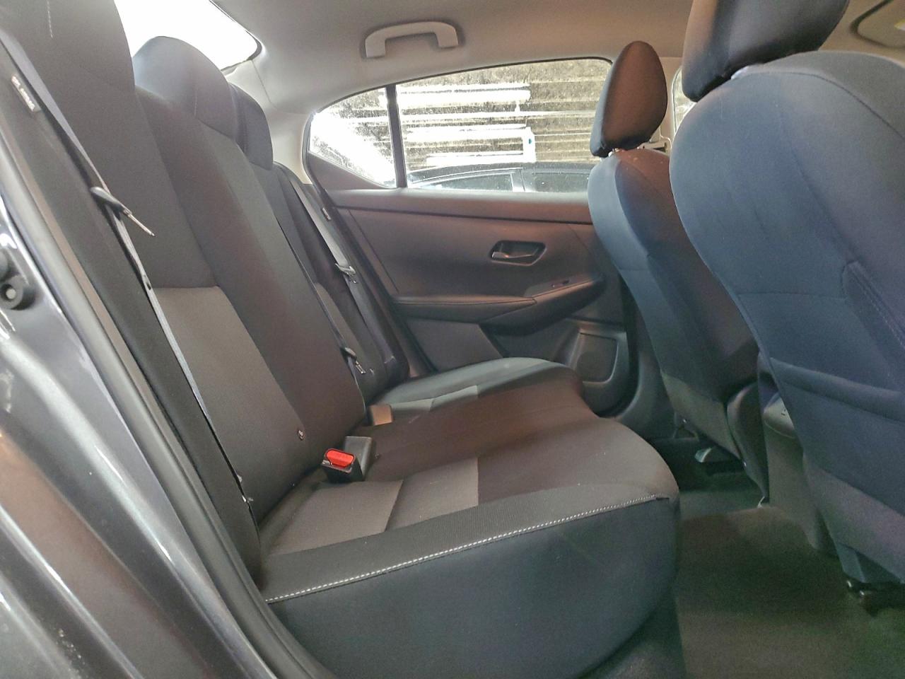 Nissan Sentra Sv Image 9