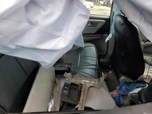 Toyota Camry Hybrid Image 7