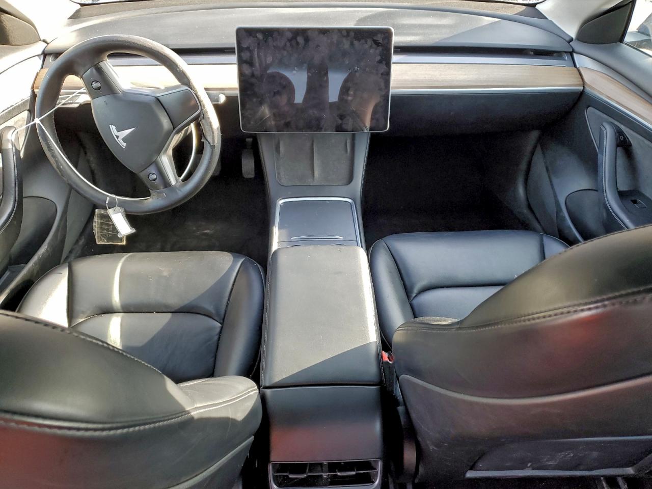 Tesla Model 3 Image 7