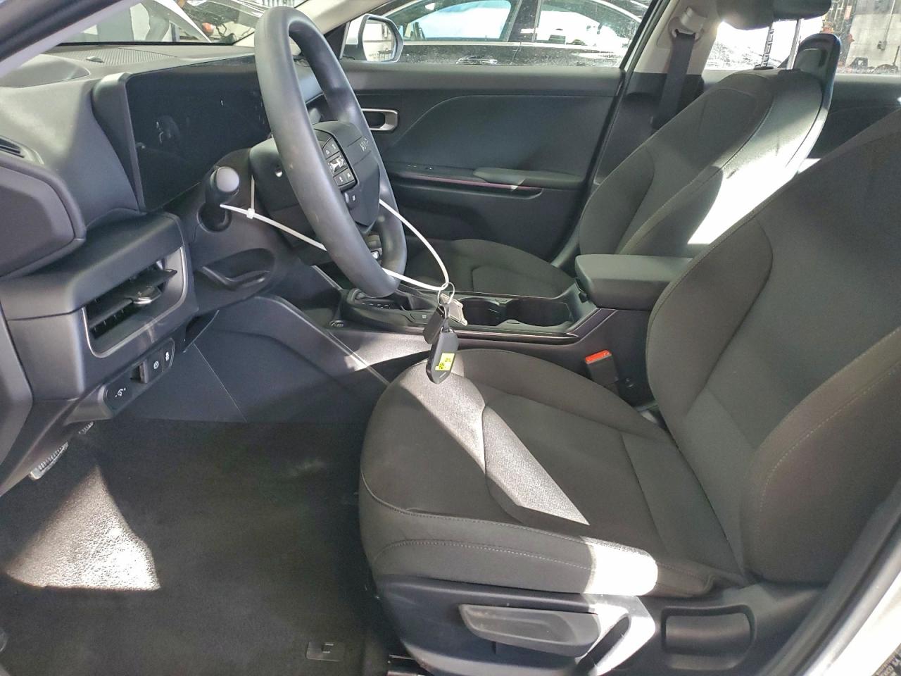 Kia K4 Lx Lx Image 12