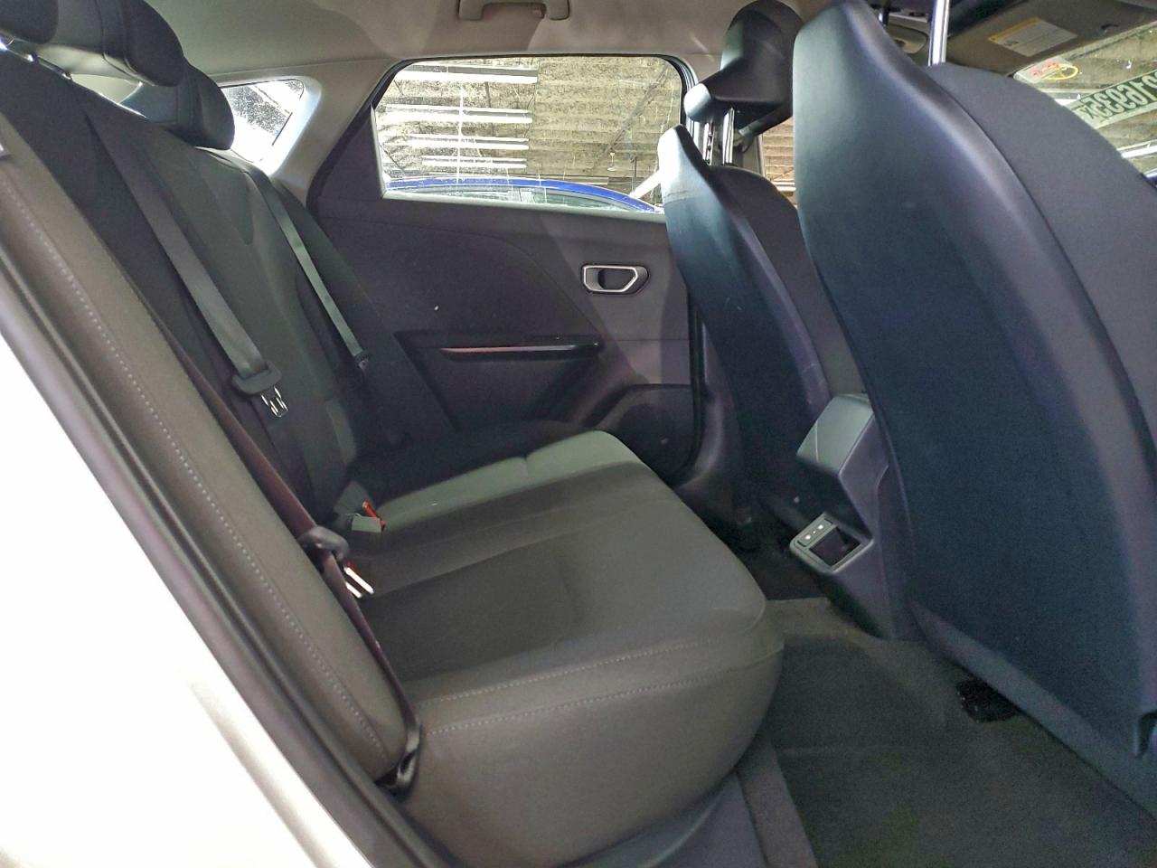 Kia K4 Lx Lx Image 8