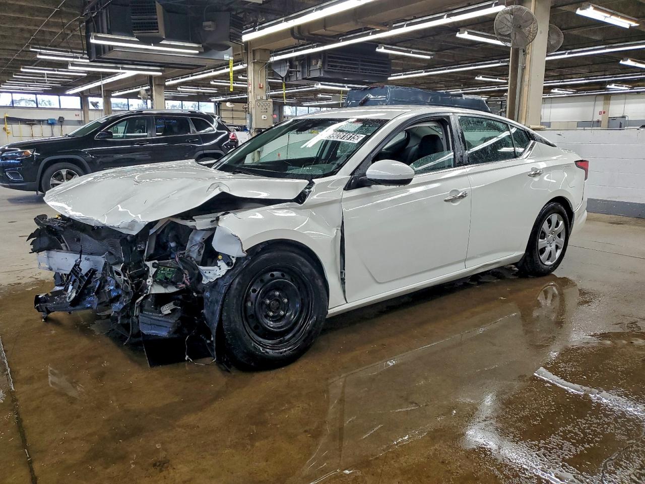 Nissan Altima S Image 1