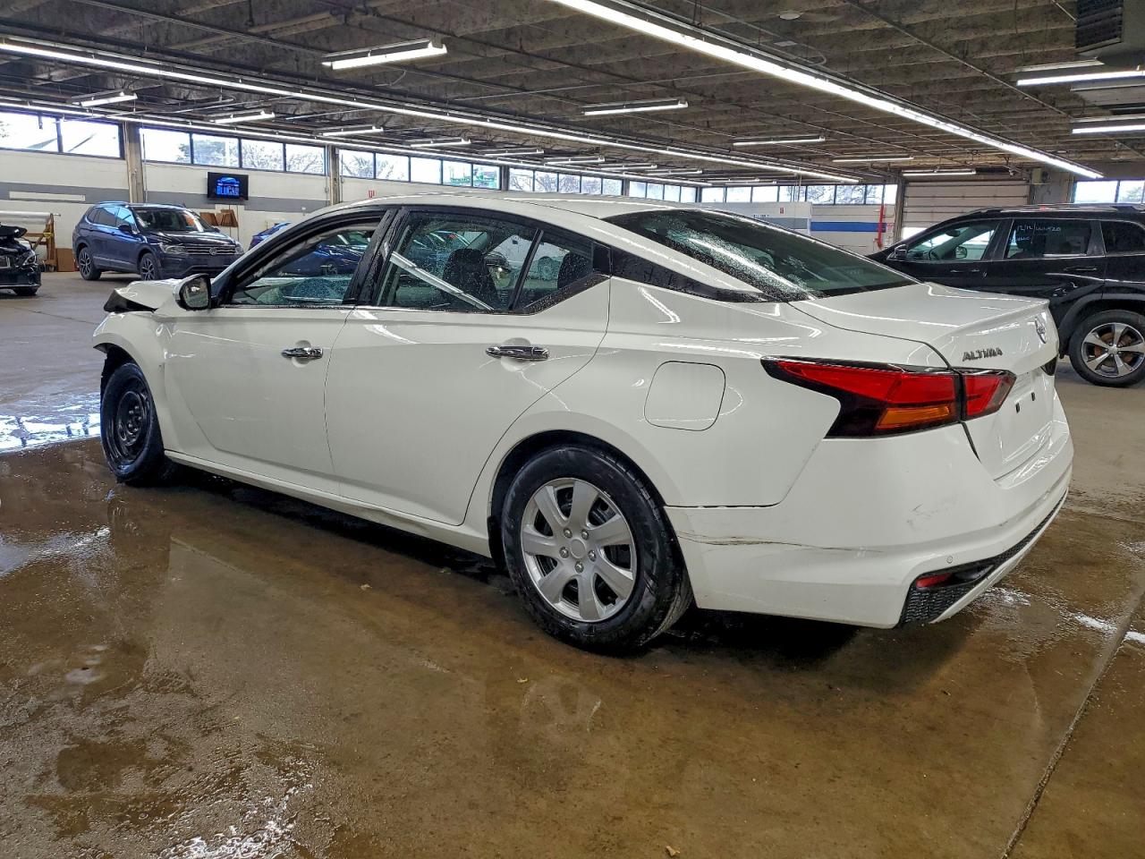 Nissan Altima S Image 3