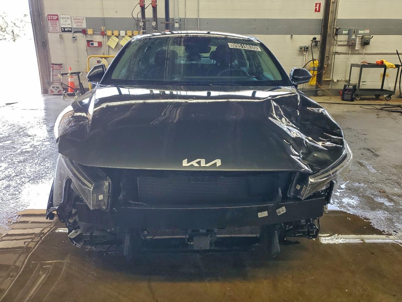 Kia K4 Lx Lx Image 2