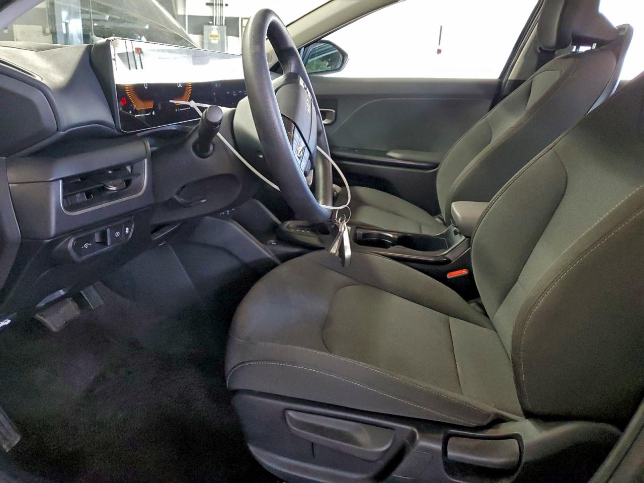 Kia K4 Lx Lx Image 3