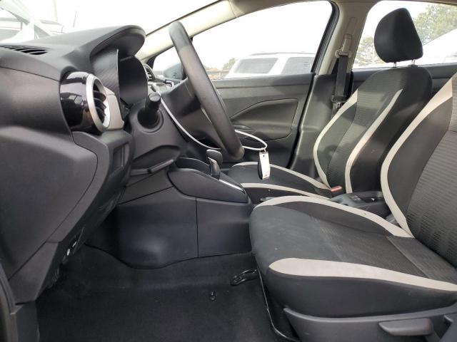 Nissan Versa Sv Image 12