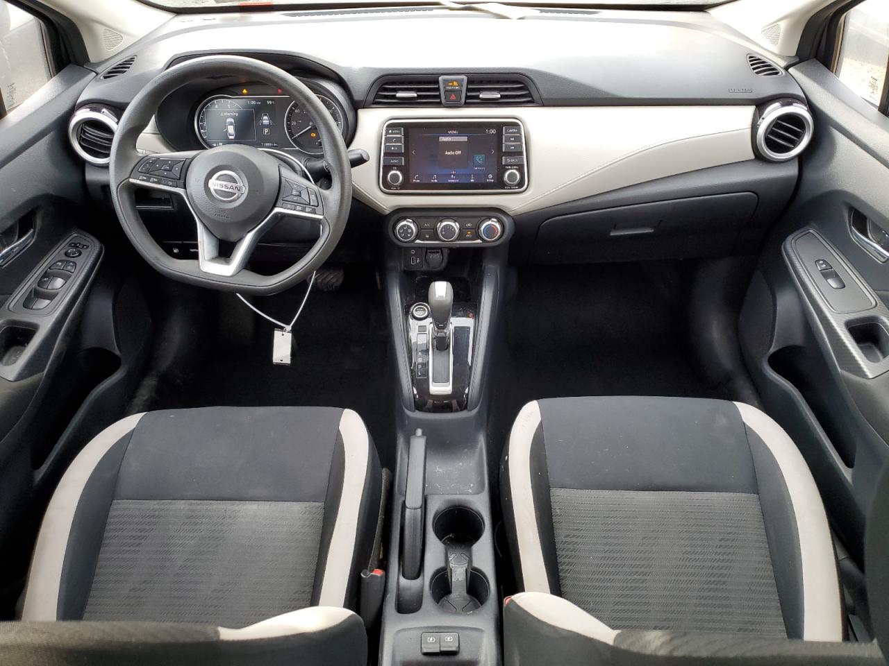Nissan Versa Sv Image 5