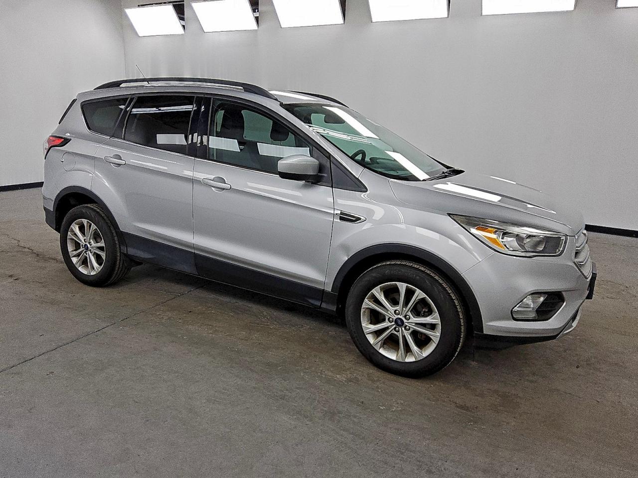 Ford Escape Se Image 6