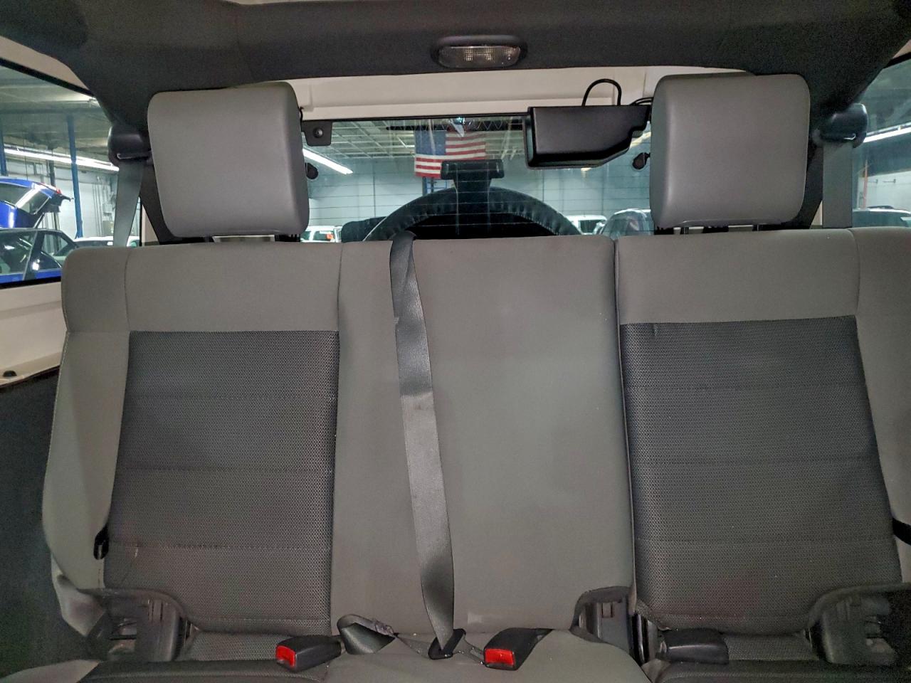 Jeep Wrangler X Image 6