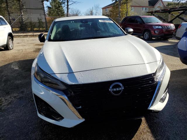 Nissan Altima Sv Image 5