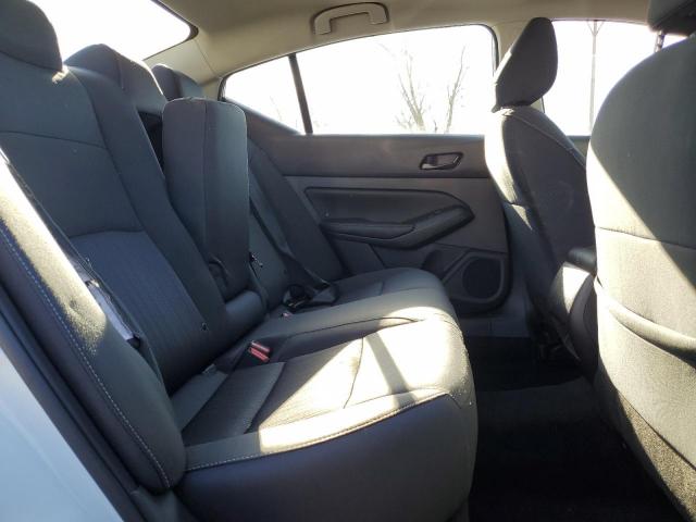 Nissan Altima Sv Image 9