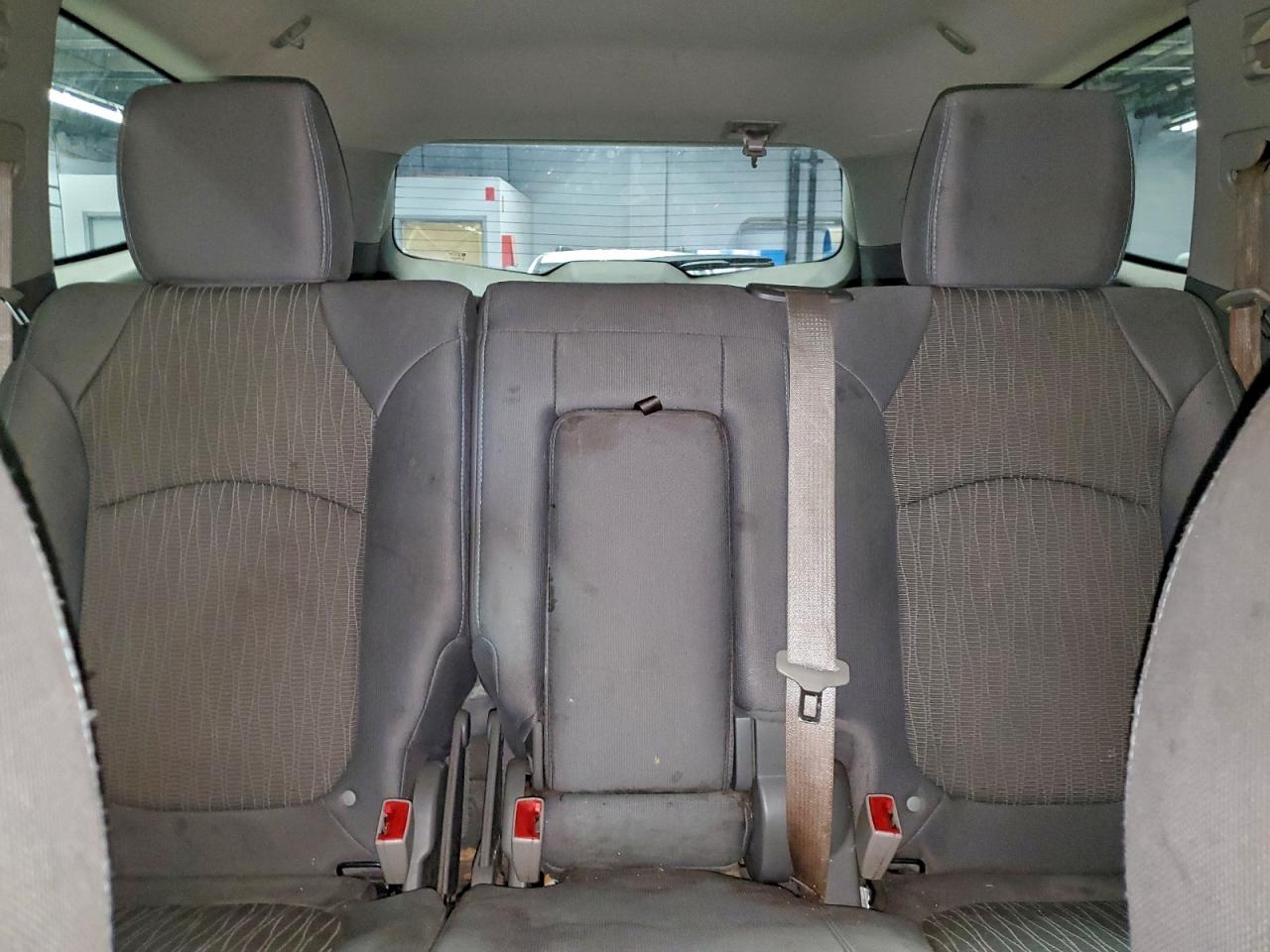 Chevrolet Traverse Ls Image 5