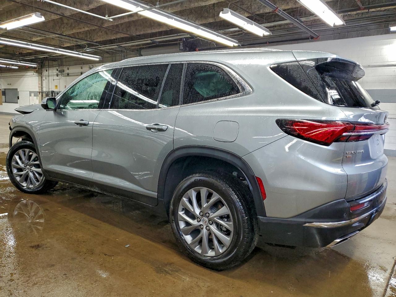 Buick Enclave Preferred Image 4