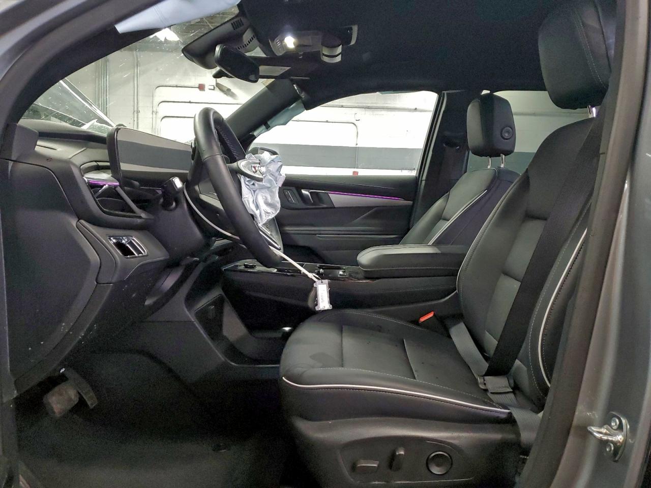 Buick Enclave Preferred Image 2