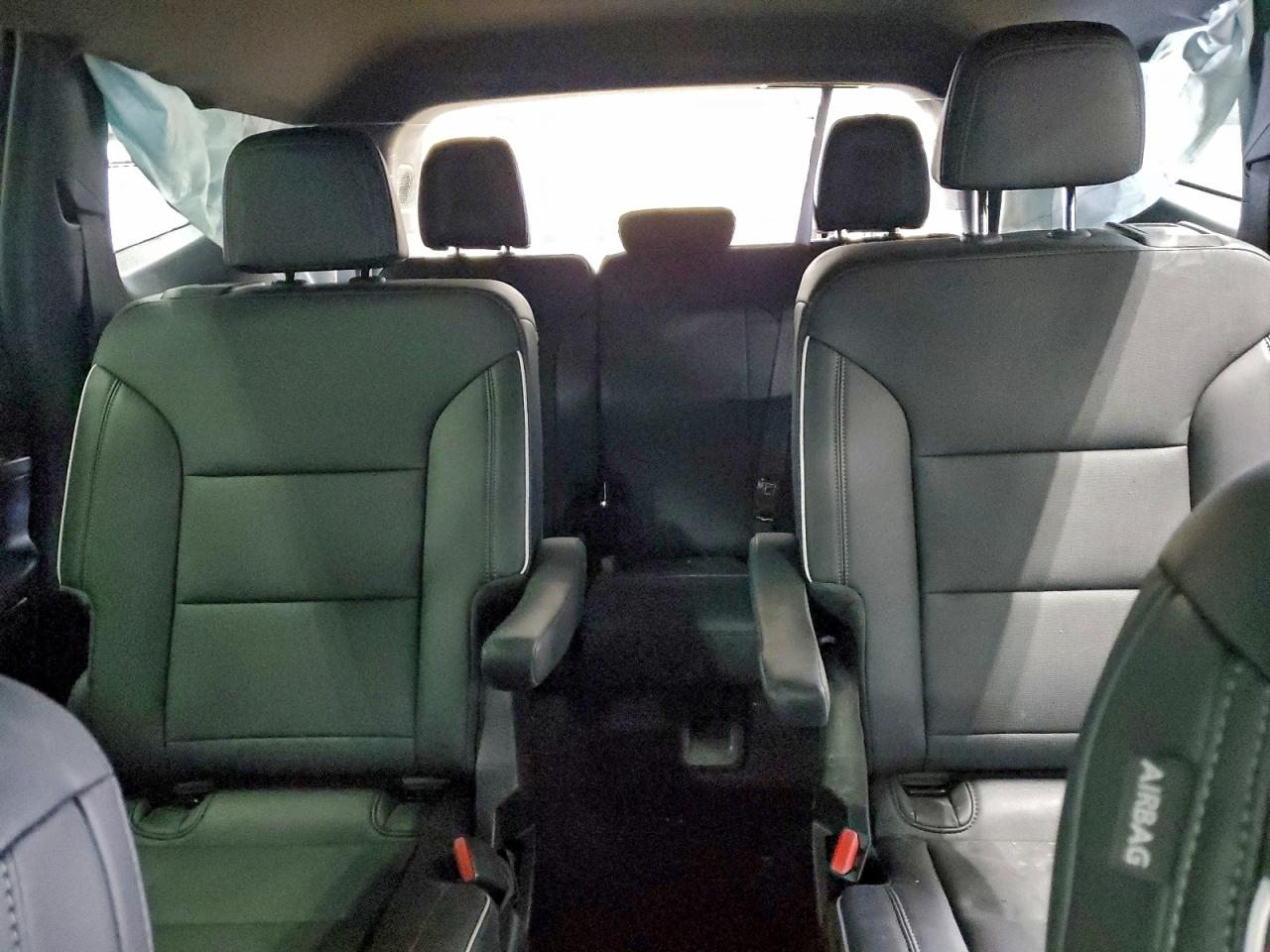 Buick Enclave Preferred Image 5