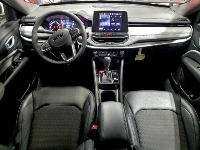 Jeep Compass Latitude Image 10